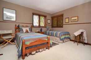 Bedroom - Country homes for sale and luxury real estate including horse farms and property in the Caledon and King City areas near Toronto